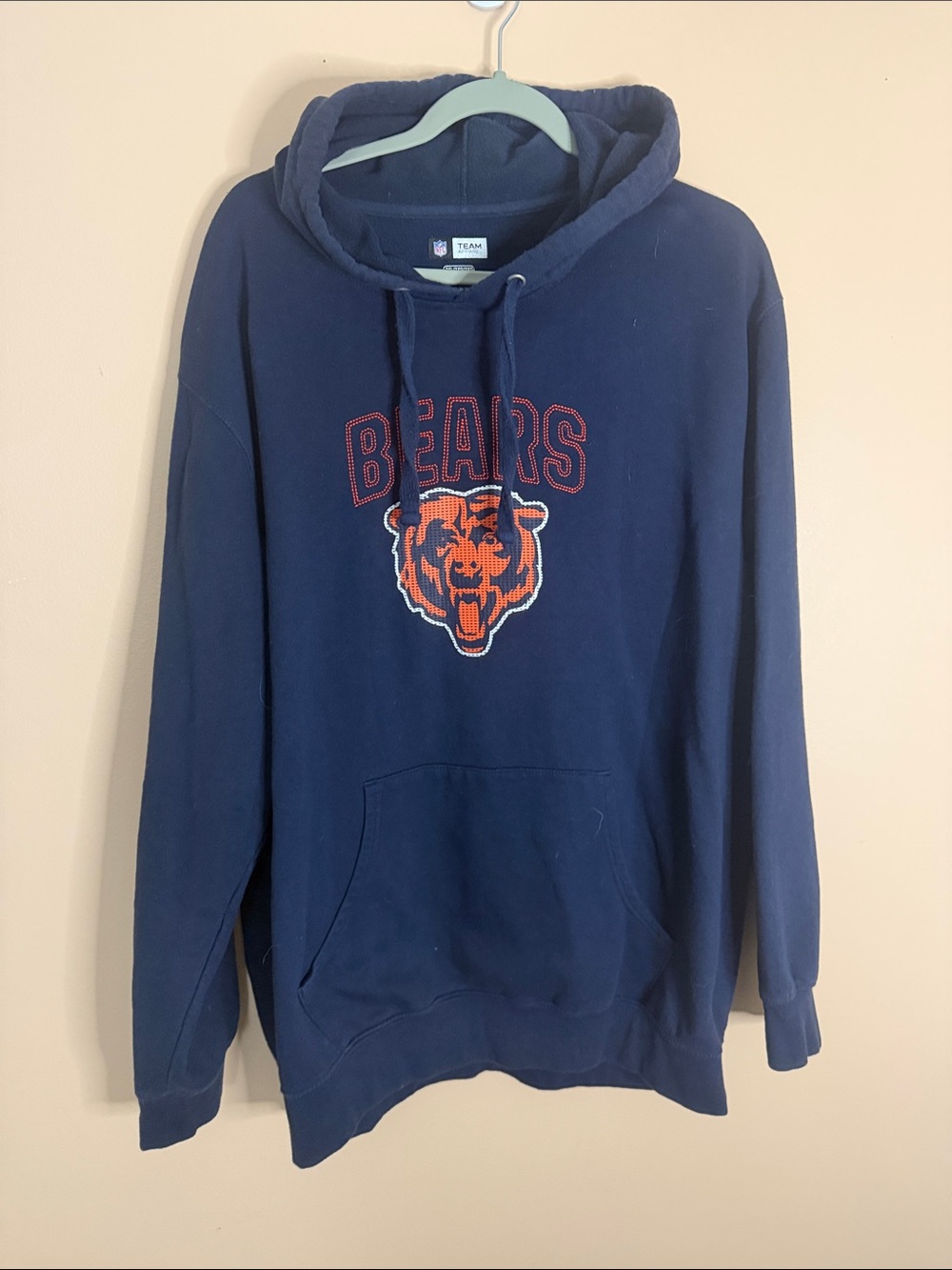 Men's Navy Chicago Bears Pullover Hoodie - Team Logo Front